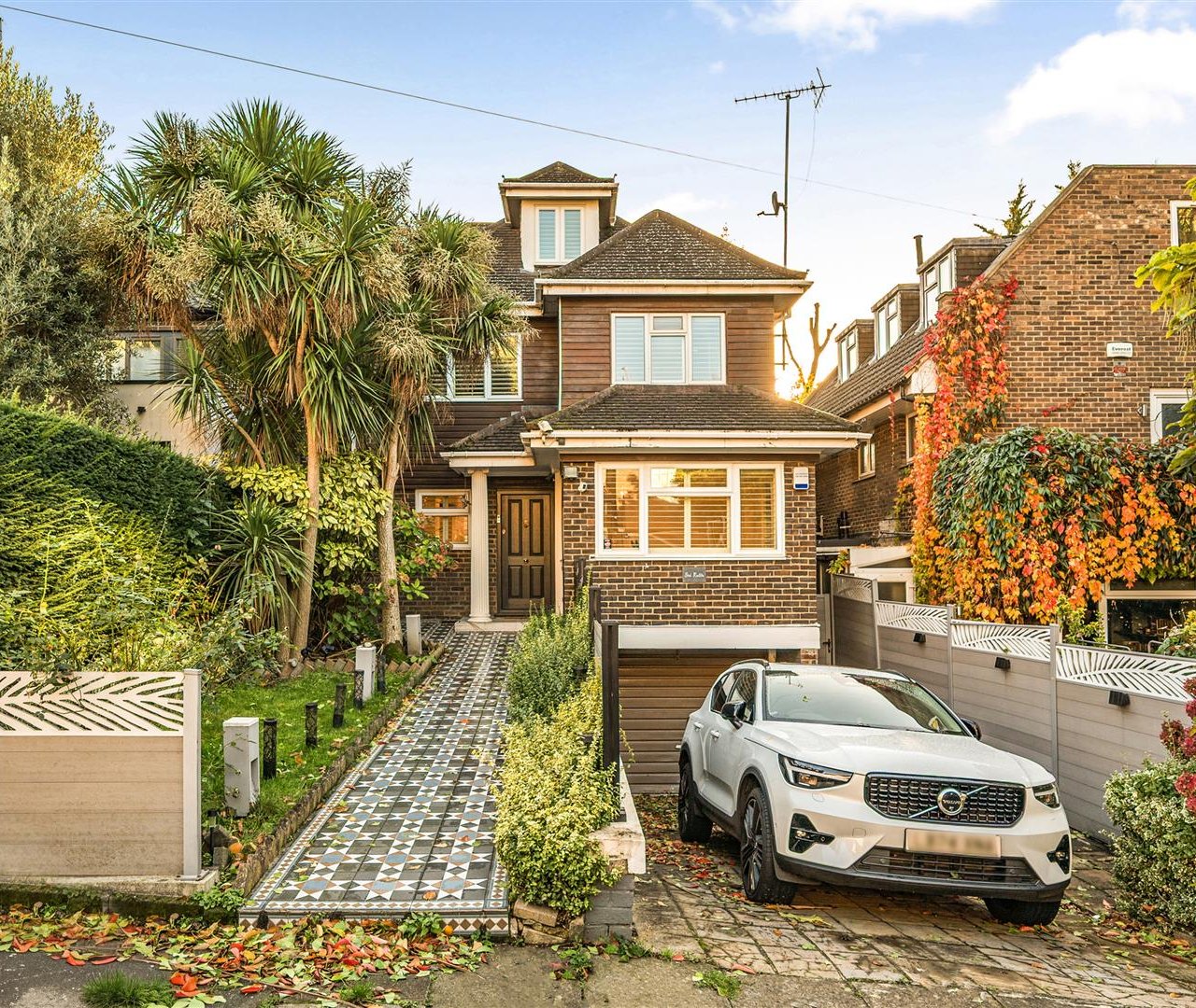 West Heath Gardens, Hampstead, NW3 7TR