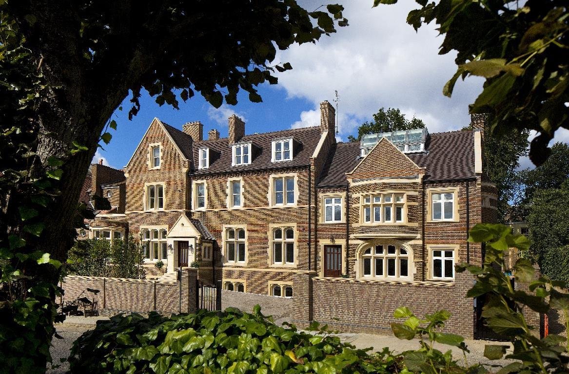 Netherhall Gardens, Hampstead, NW3 5RE