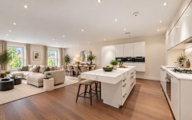 Netherhall Gardens, Hampstead, NW3 5RE