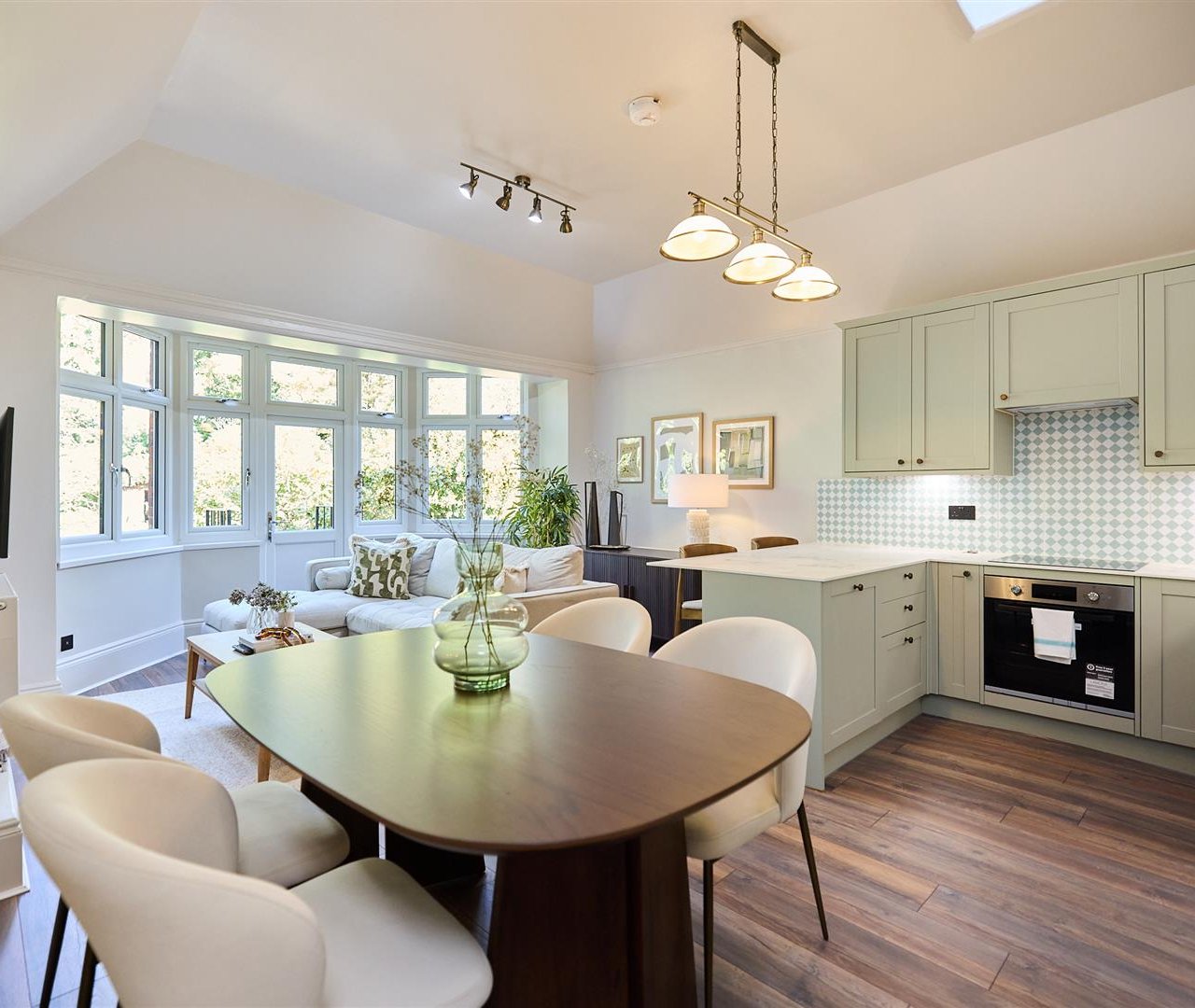 Woodchurch Road, South Hampstead, NW6 3PN