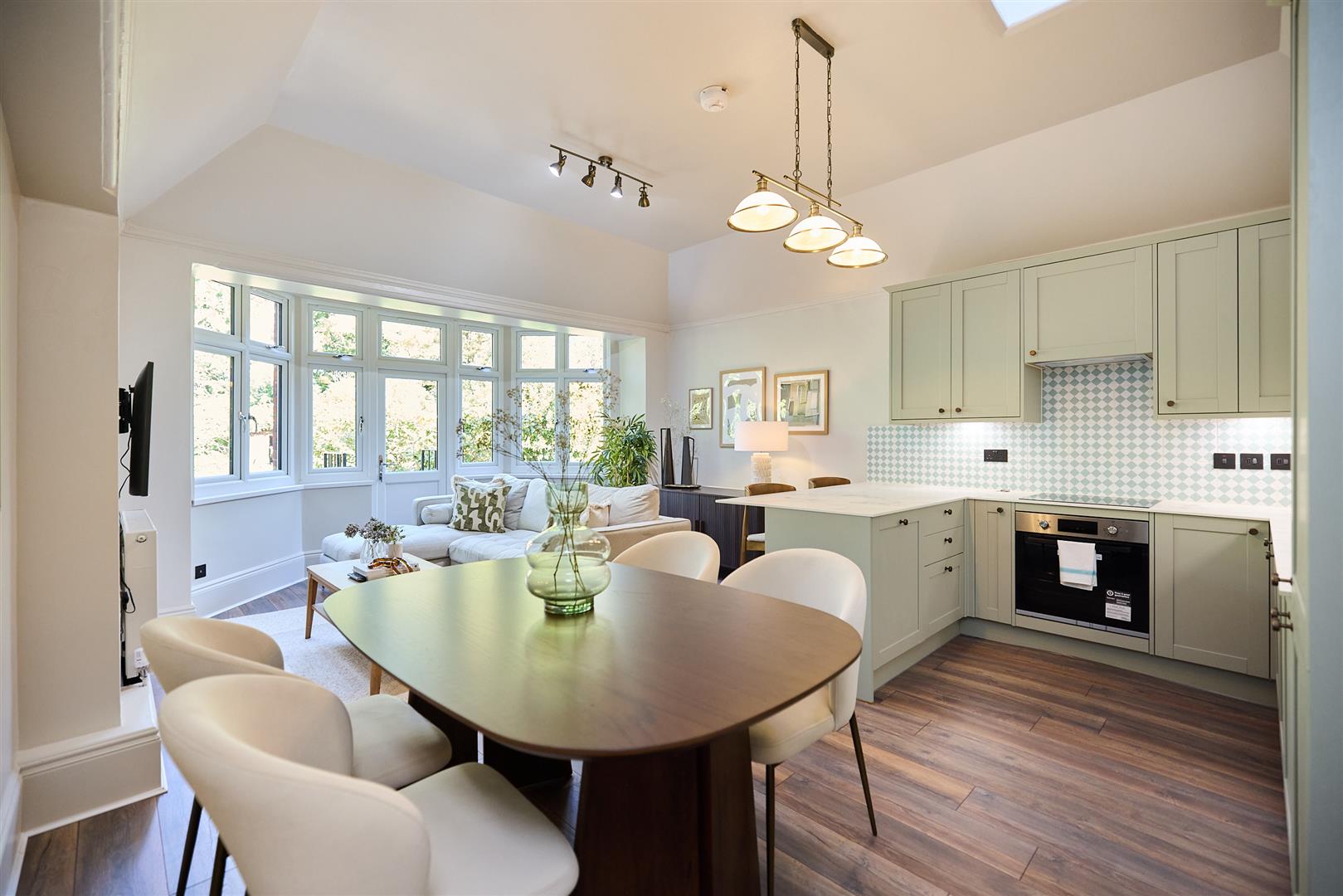Woodchurch Road, South Hampstead, NW6 3PN